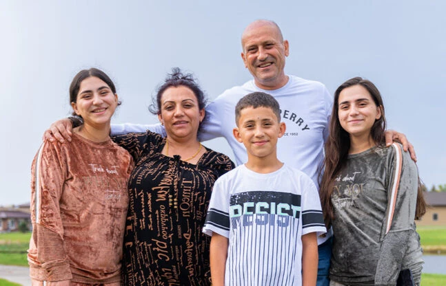 A family of five resettled by Global Refuge